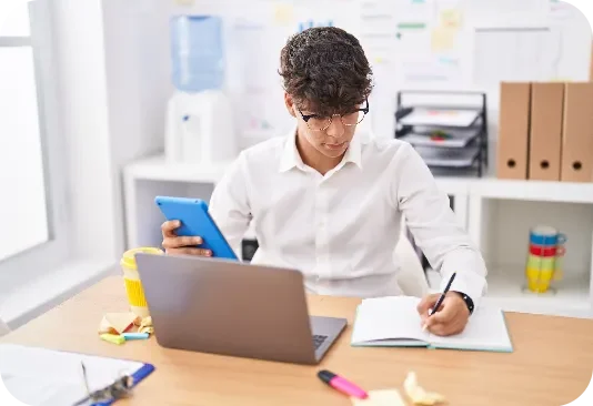 boy_studying2_what_is_vet_structured_workplace_learning_portal_certificate_2_animal_care_vetdss_certificate_2_in_animal_studies